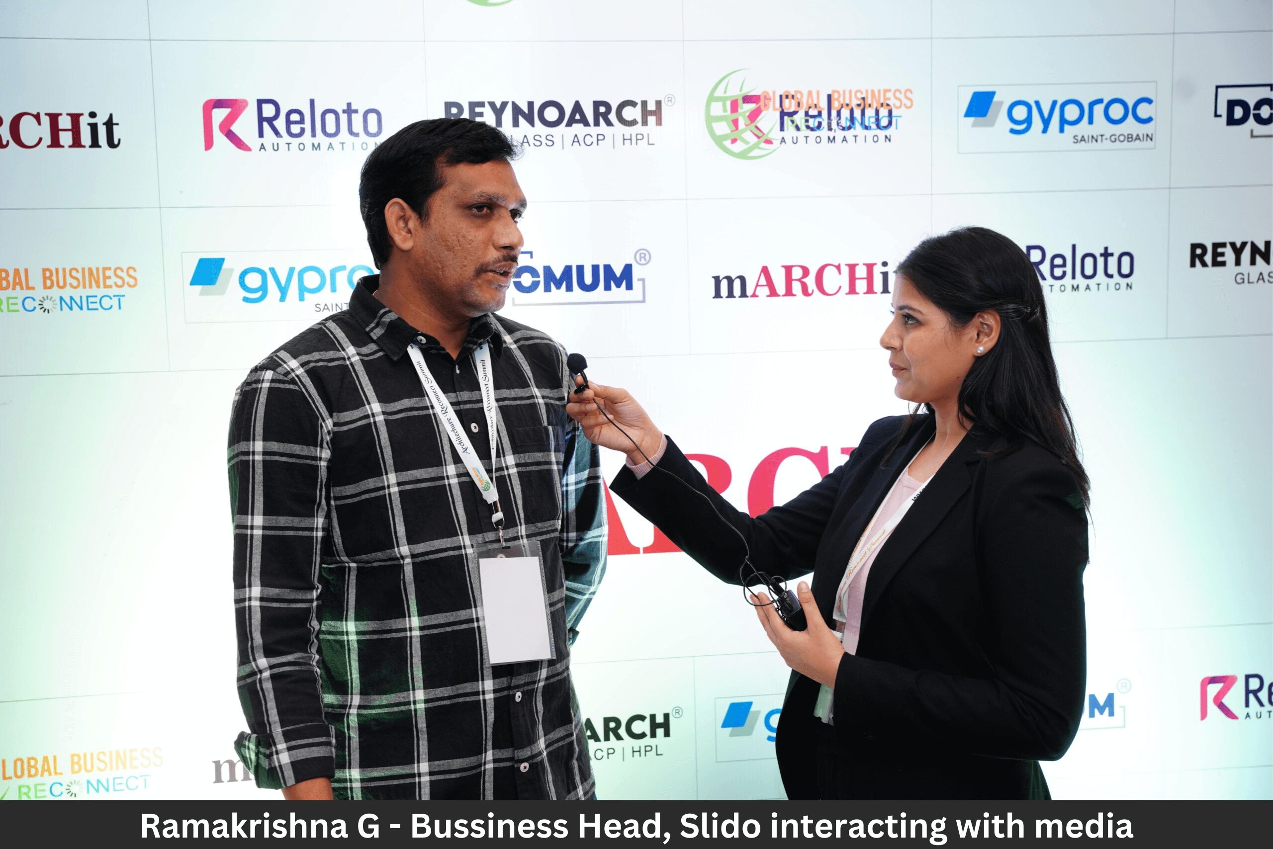 Anil Gupta Managing Director SLIDO receiving the award () ()