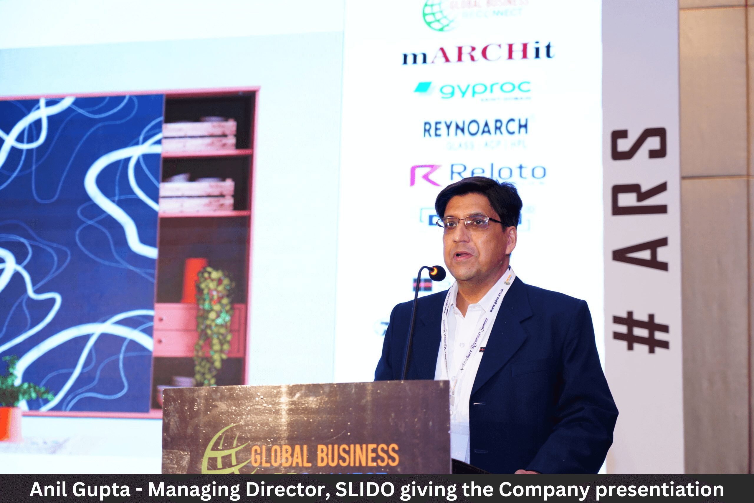 Anil Gupta Managing Director SLIDO receiving the award ()