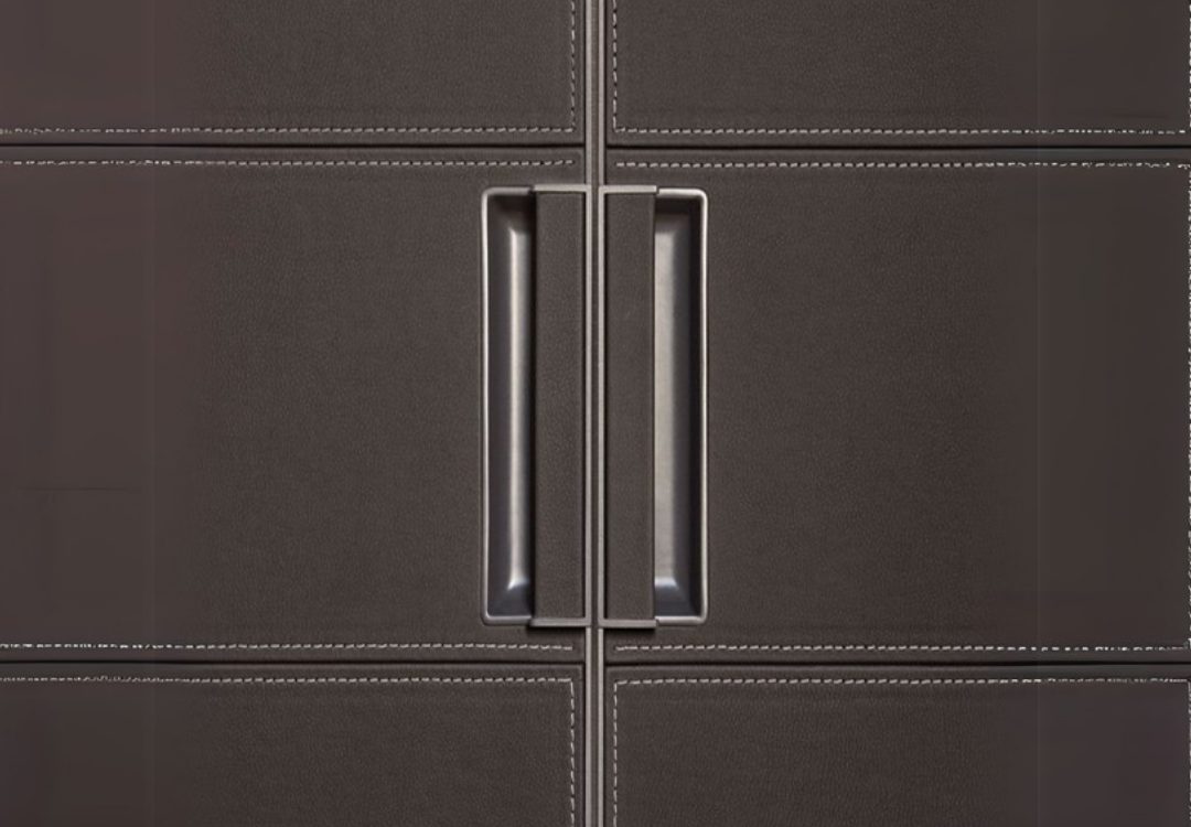 Vera profile shutters handle style